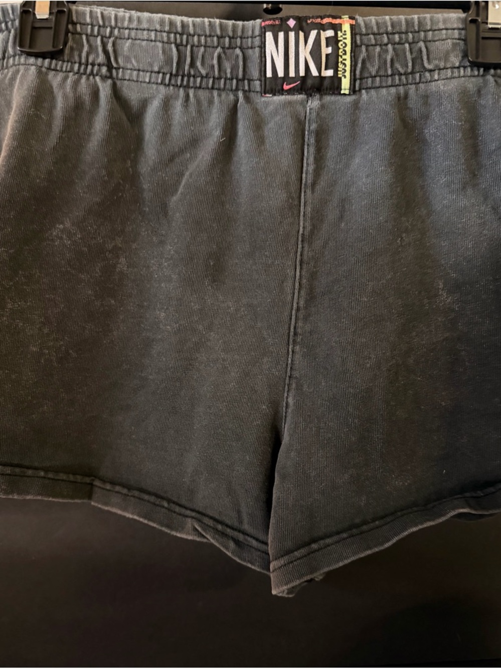 Nike Black Women's Athletic Shorts with Branded Waist Tab
